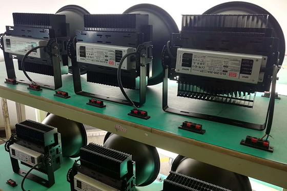 High Power Commercial High Bay Lights 200w IP65 LED Lighting Fixtures 3000k